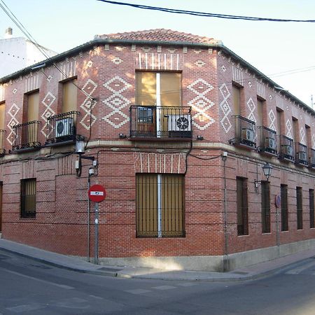 Hostal Cervantes Valdemoro Kültér fotó