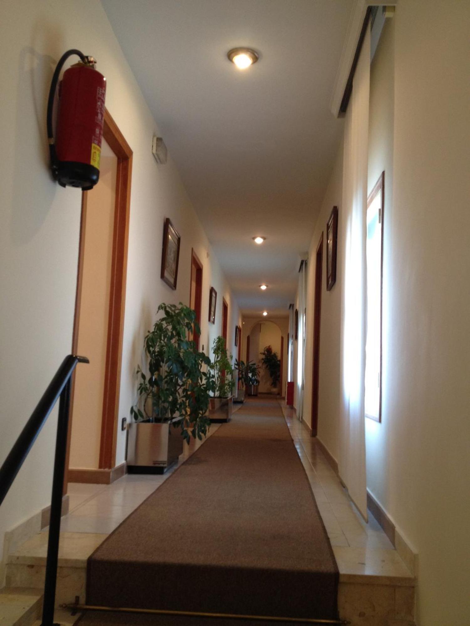 Hostal Cervantes Valdemoro Kültér fotó